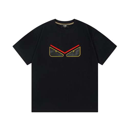 Tshirt a maniche corte con ricamo patch color block FD Fendi Gremlins occhi doppi