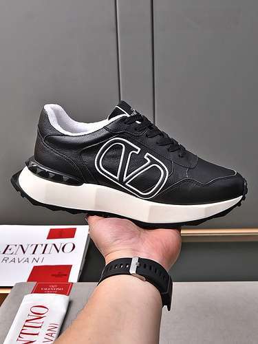 Valentino men's shoes Code: 0305C10 Size: 39-44 (45 customized)