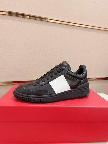 Valentino men's and women's shoes Code: 0314B60 Size: 35-45 (can be customized to 45, non-returnable