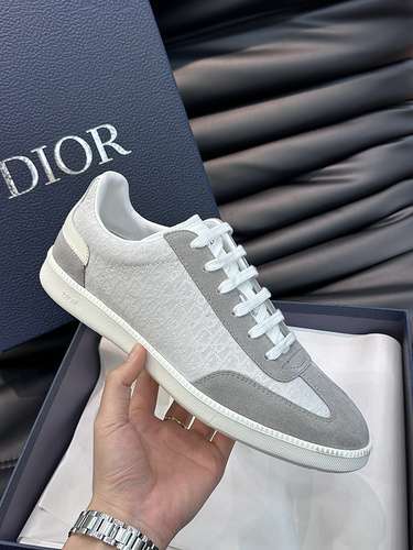 Scarpe Dior uomo Codice 0223B30 Taglia 3844