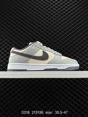 8 Nike Dunk Low SE Bianco Grigio Questo corpo di scarpa a petalo è rivestito con materiale in pelle 