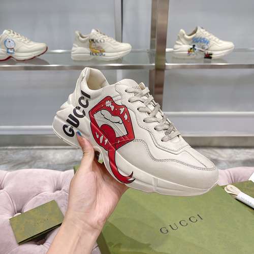 GUCCI scarpe da uomo e da donna Codice 0306D30 Taglia Taglia da donna 3540 34 da donna 41 la persona