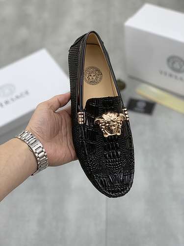 Scarpe uomo Versace Codice 0307B20 Taglia 3844 45 personalizzate