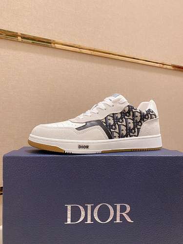 Scarpe Dior uomo Codice 0228B70 Taglia 3844