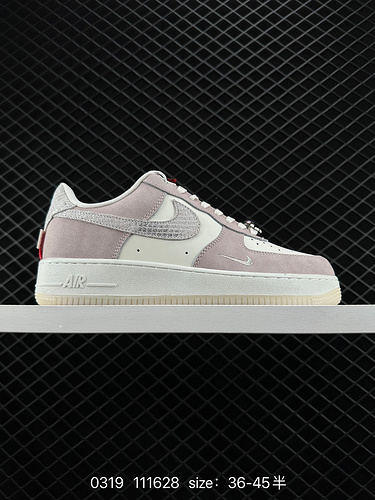 4 Authentic Nike Air Force Low Air Force 1 low-top versatile casual sports sneakers. Soft, elastic c