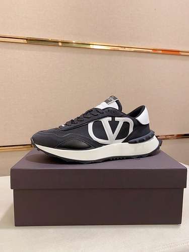 Valentino men's and women's shoes Code: 0313C20 Size: 36-44 (can be customized to 45.46.)