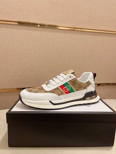 Scarpe uomo GUCCI Codice 0313B40 Taglia 3844