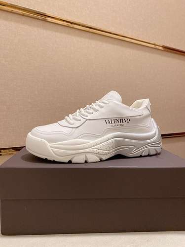 Valentino men's shoes Code: 0313C40 Size: 38--44 (45 can be customized)