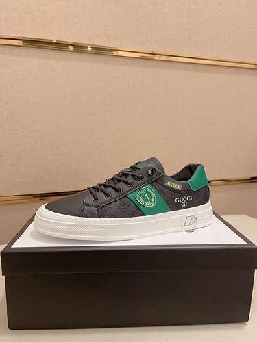 Scarpe uomo GUCCI Codice 0314B50 Taglia 3844