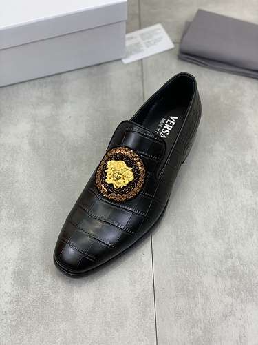 Scarpe Versace uomo Codice 0307C00 Taglia 3844