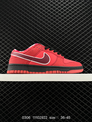 Nike SB Zoom Dunk Low is a series of classic and versatile casual sports sneakers. The thickening of