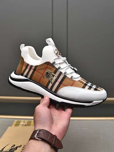 Scarpe uomo Burberry Codice 0223B40 Taglia 3844 45 personalizzabili