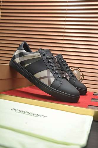 Scarpe uomo Burberry Codice 0312B50 Taglia dalla 38 alla 44 45 personalizzata