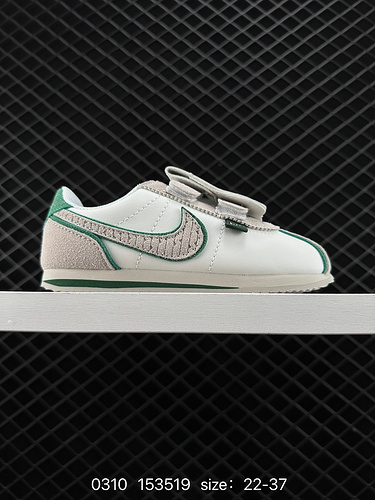 9 Nike/Nike children's shoes are made of environmentally friendly space leather upper material, doub