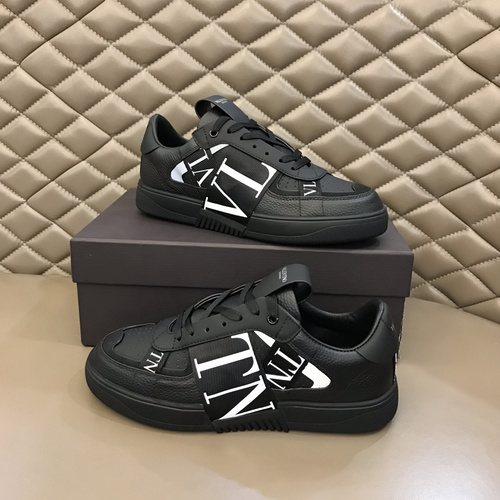Valentino men's shoes Code: 0321B60 Size: 38-44
