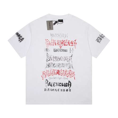 Top Tshirt BLCG Balenciaga con lettere sanscrite stampate all over bianche