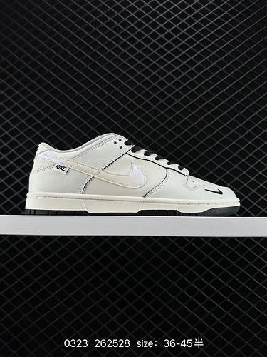 4 Nike Nike Dunk Low Sneakers Retro skate shoes for every step and style. Made of natural leather, i