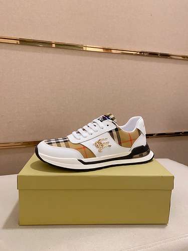 Scarpe uomo Burberry Codice 0324B40 Taglia 3844