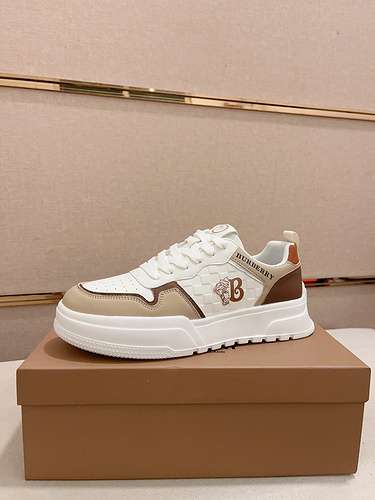 Scarpe uomo Burberry Codice 0326B60 Taglia 3844