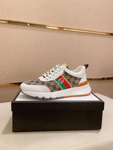 Scarpe uomo GUCCI Codice 0324B50 Taglia 3844 45 personalizzabili