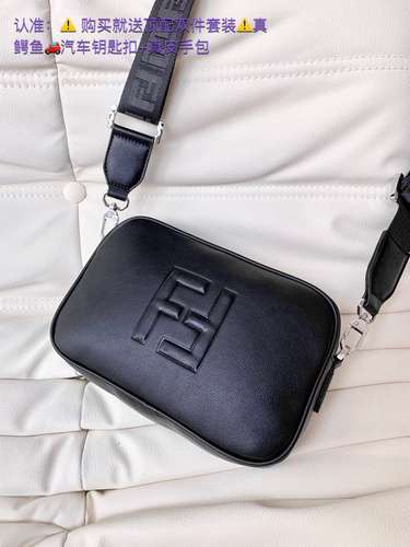 FEN men's bag, FEN camera bag, FEN crossbody bag, made of imported original cowhide, high-end qualit