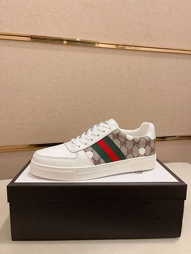 GUCCI scarpe uomo Codice 0324B30 Taglia 3844