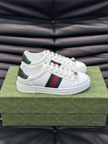 GUCCI scarpe uomo e donna Codice 0329B40 Taglia 3544