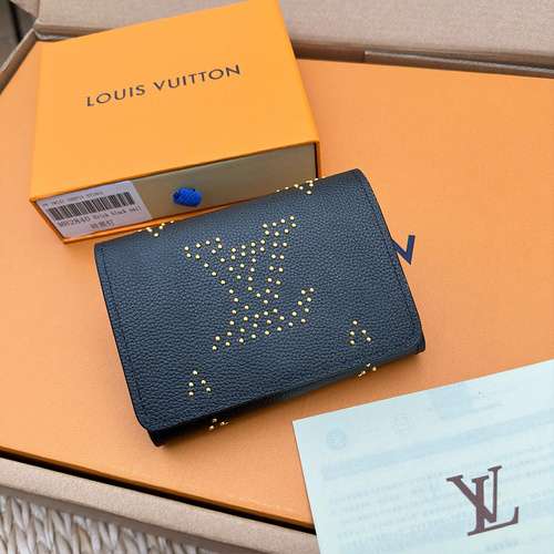 LL short clip wallet made of imported original cowhide, high-end quality, delivery gift bag invoice,