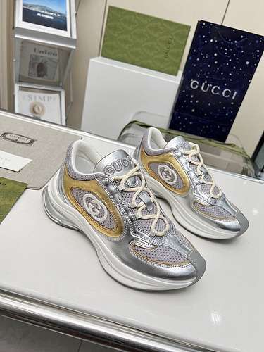 GUCCI scarpe uomo e donna Codice 0325D50 Taglia Donna 3540 personalizzato per donna 40 Uomo 3845 per