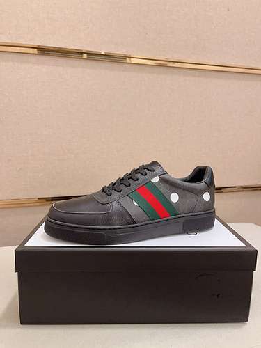 GUCCI scarpe uomo Codice 0324B30 Taglia 3844