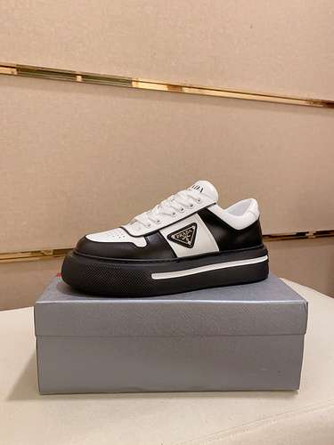 Scarpe Prada uomo Codice 0324C20 Taglia 3844