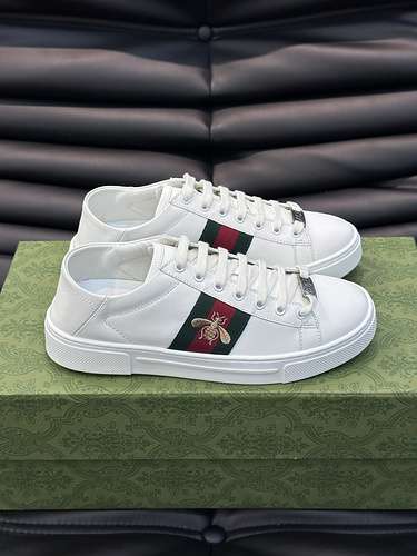 GUCCI scarpe uomo e donna Codice 0329B40 Taglia 3544