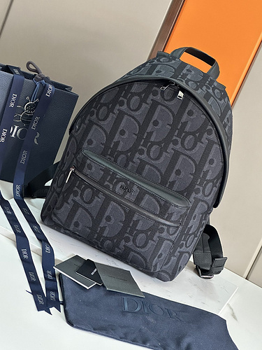 DIOR men's bag, Dior men's special backpack, made of imported top original leather, high-end replica