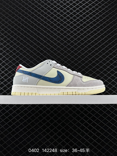 24 Nike Nike Dunk Low Retro sneakers Retro sneakers. A classic basketball shoe from the 1980s that w