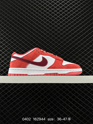 22 Nike Nike Dunk Low Sneakers A retro skate shoe that lets you move and make a statement. Made of n