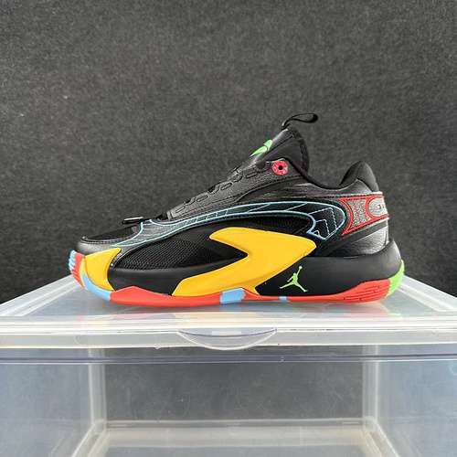 Black, yellow and red 36-46