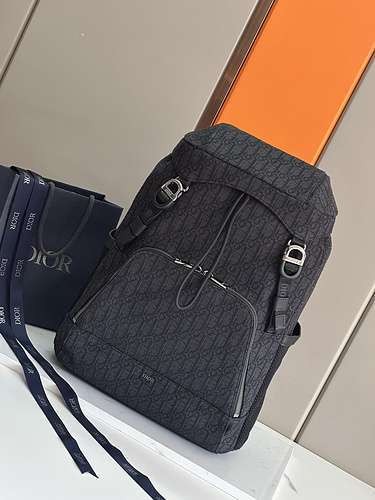 Borsa da uomo DIOR Zaino speciale da uomo Dior realizzato in pelle originale di alta qualità importa