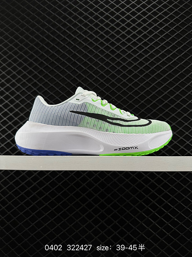 3 Nk Zoom Fly ultra-light running shoes REACT foam with carbon fiber plate. The midsole uses React t