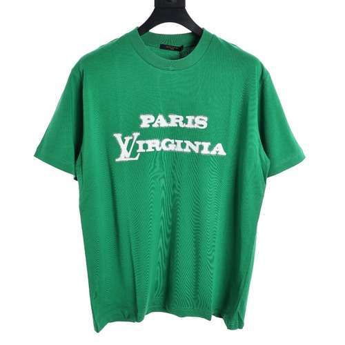 T-shirt a maniche corte con stampa di lettere con logo sparsi LV