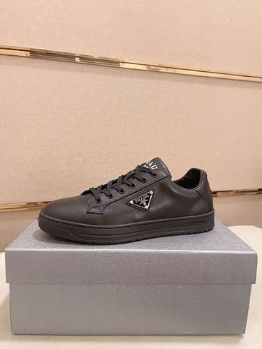 Scarpe Prada uomo Codice 0411C00 Taglia 3844 personalizzabile a 45 non rimborsabile