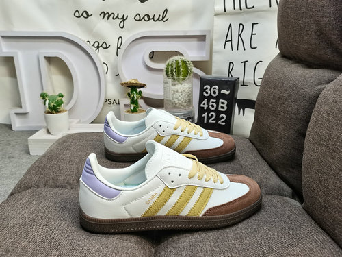 122DAdidas originals Busenitz Vulc adidas Nearly 70 years of classic Originals made of suede leather