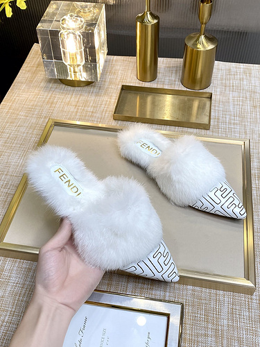 FENDI Fendi genuine pickup rabbit fur pointed-toe slippers Size: 35-41 (41 customized) Q62YS23