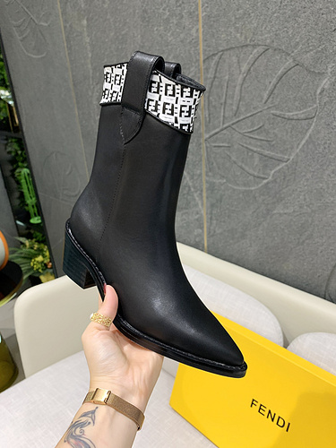 FEND super popular pointed toe boots size: 35-40Q86CX27
