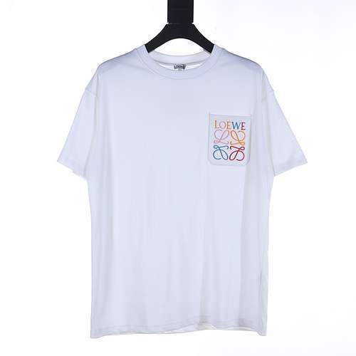 Tshirt a maniche corte ricamata a colori con logo tridimensionale LELoewe Pocket