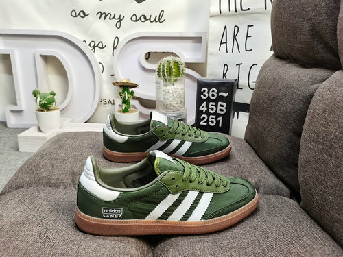 251DAdidas originals Busenitz Vulc adidas Nearly 70 years of classic Originals made of suede leather