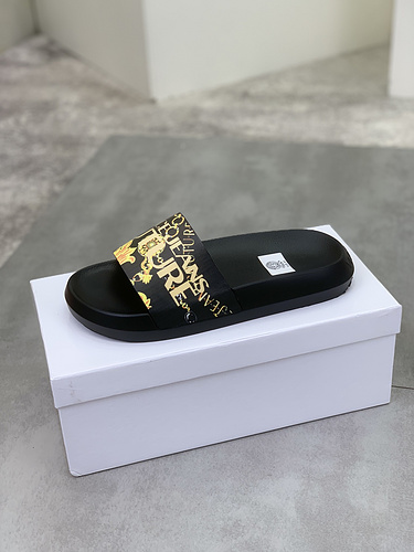Versace men's shoes Code: 0427A50 Size: 38 to 44 (45 to 46 customized)