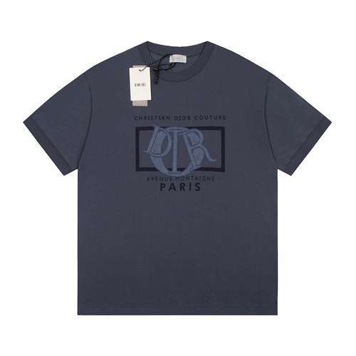 T-shirt a maniche corte con scollo tondo ricamato con patch Big O CD Dior 2024