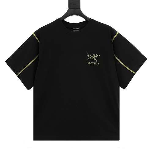 ARC TERYX Tshirt Arcteryx a maniche corte stampata con impunture