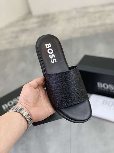 Scarpe uomo Boss Codice 0502A60 Taglia 3844