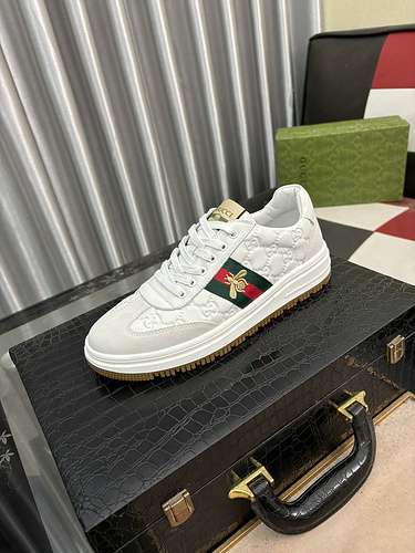 GUCCI men's shoes Code: 0504B40 Size: 38-44